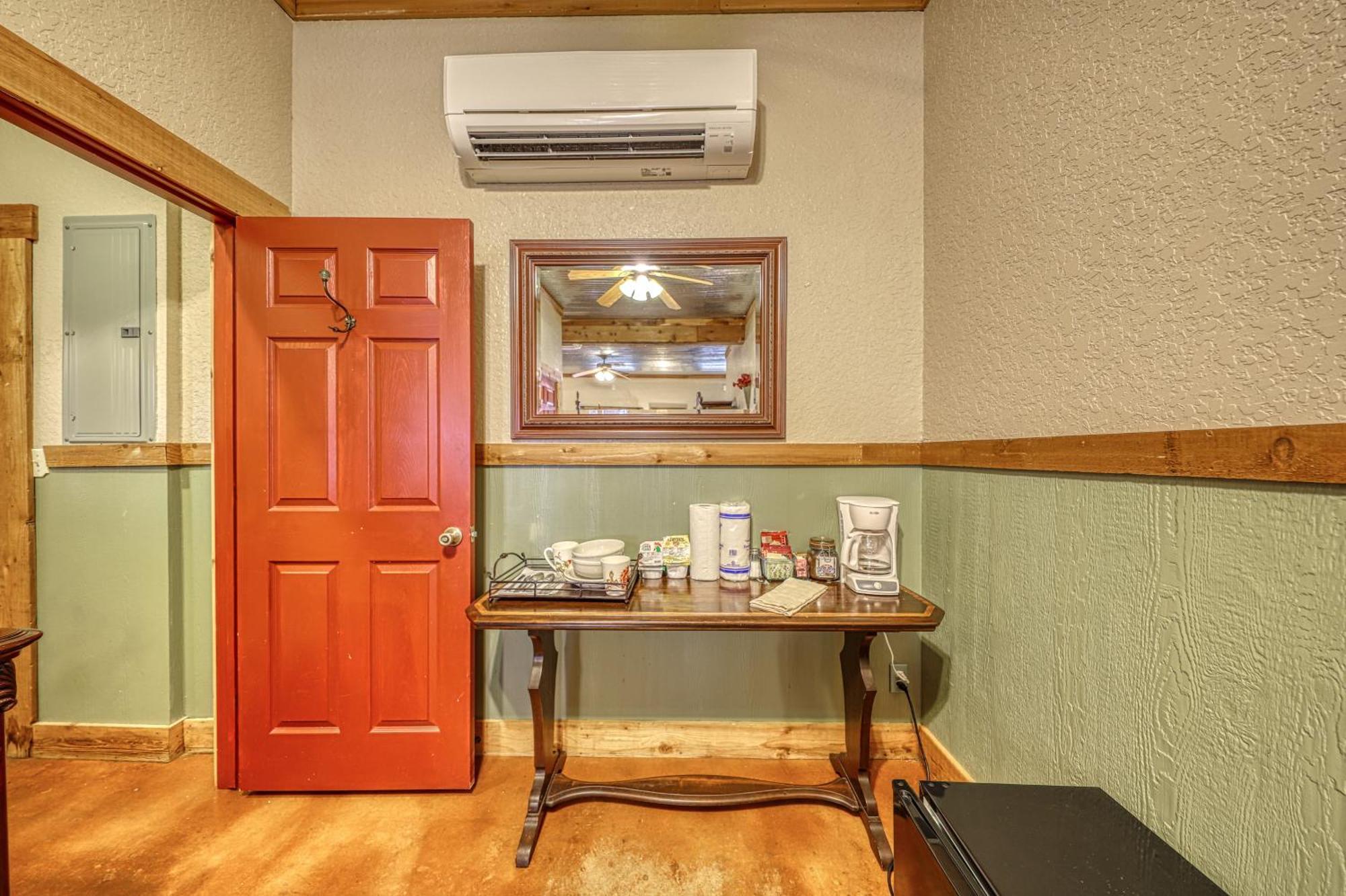Historic Rocky Hill Apartment Fredericksburg Cameră foto