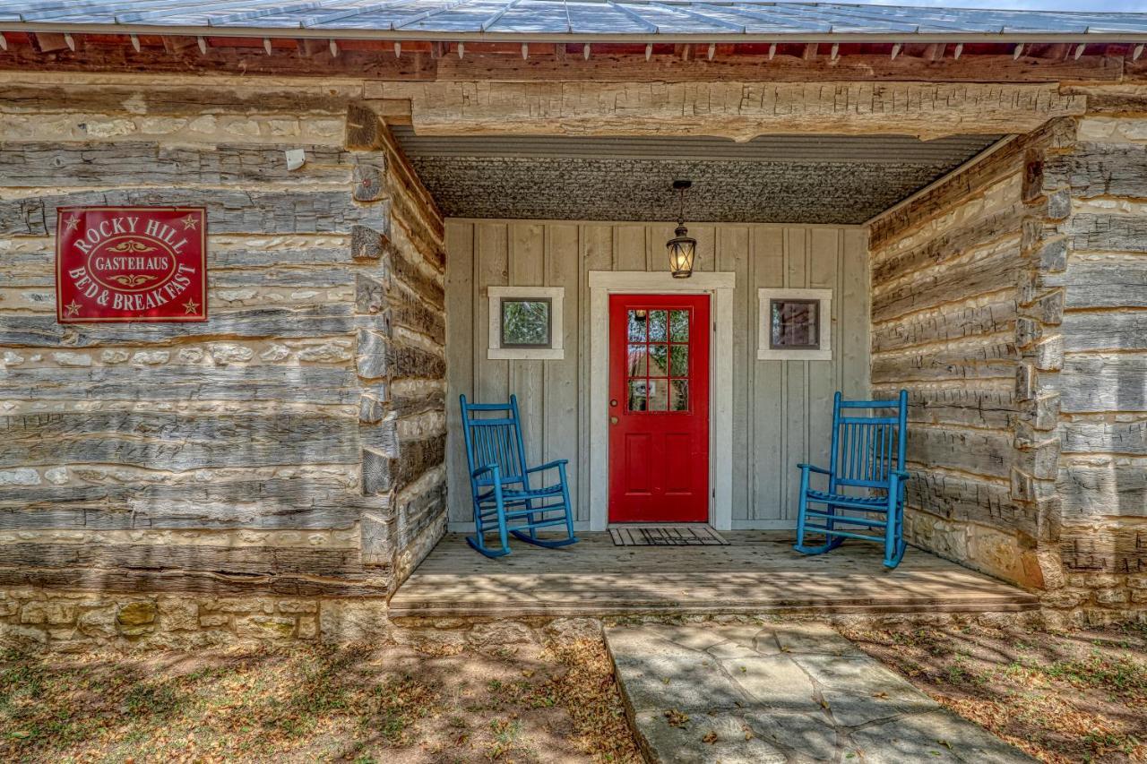 Historic Rocky Hill Apartment Fredericksburg Exterior foto